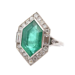 Bague Entourage en platine, émeraude et diamants - Castafiore