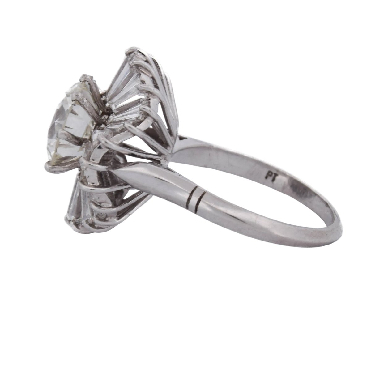 Bague Entourage en platine et diamants - Castafiore