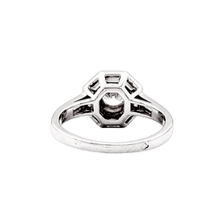 Bague Entourage MELLERIO en platine et diamants - Castafiore