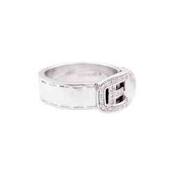 Bague GUCCI "Ceinture" en or blanc et diamants. - Castafiore