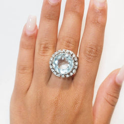 Bague importante en or blanc, platine, aigue marine et diamants - Castafiore