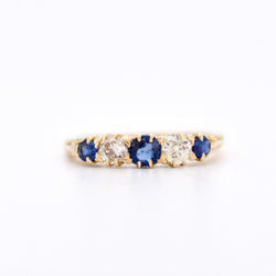 Bague Jarretière Belle Époque, Or 18 carats, Saphirs et Diamants Naturels - Castafiore