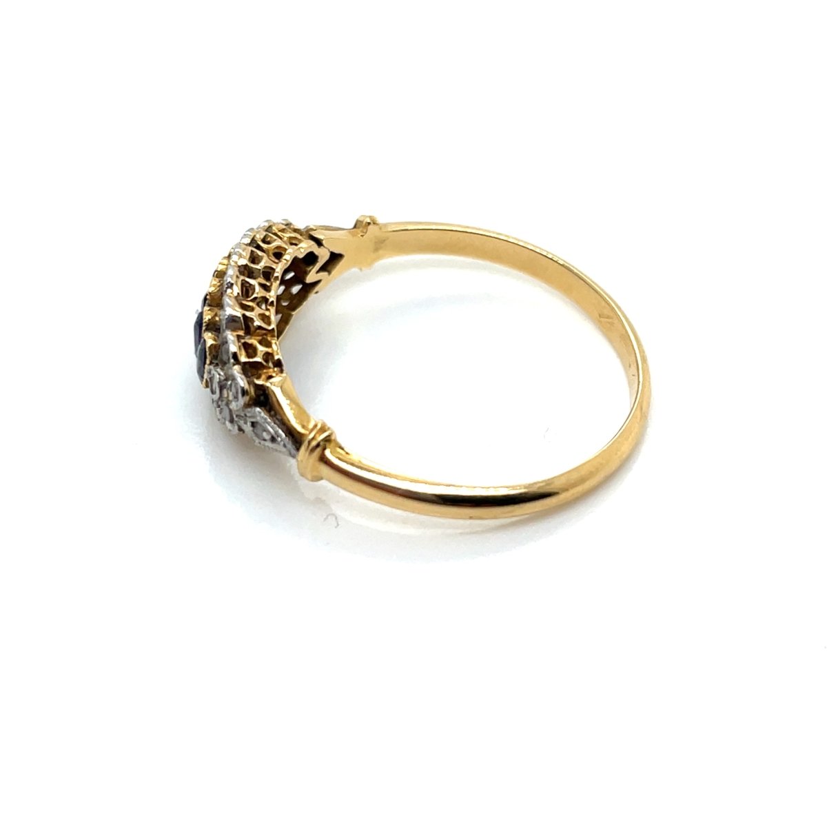 Bague Jarretière en or jaune, or blanc, saphirs et diamants - Castafiore