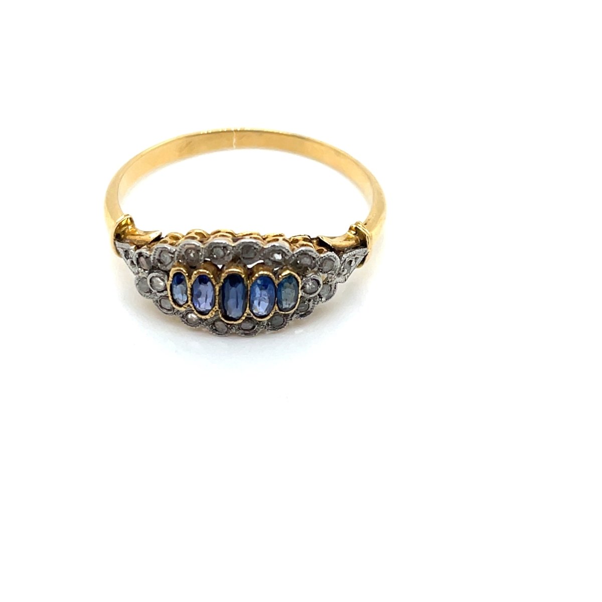 Bague Jarretière en or jaune, or blanc, saphirs et diamants - Castafiore
