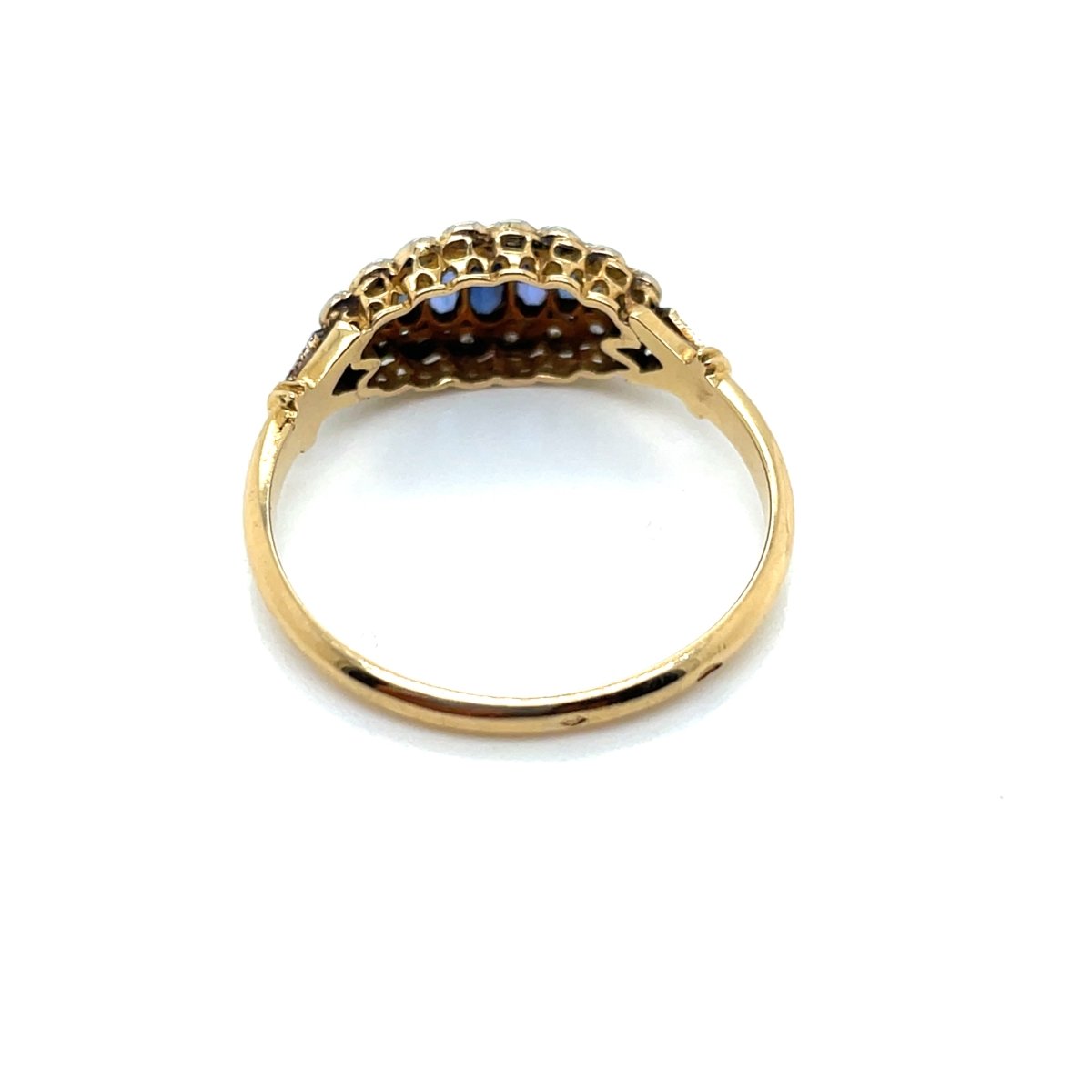 Bague Jarretière en or jaune, or blanc, saphirs et diamants - Castafiore