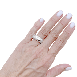 Bague Jonc CHOPARD "Love" en or blanc et diamants - Castafiore