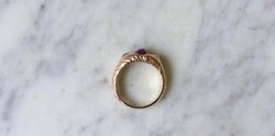Bague Jonc Ciselé Rubis Birman et Diamants Or Rose - Castafiore