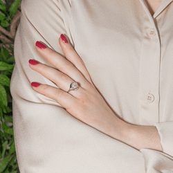 Bague Jonc en or blanc et diamants - Castafiore