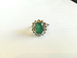 Bague Marguerite en or blanc, émeraude et diamants - Castafiore