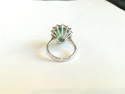 Bague Marguerite en or blanc, émeraude et diamants - Castafiore