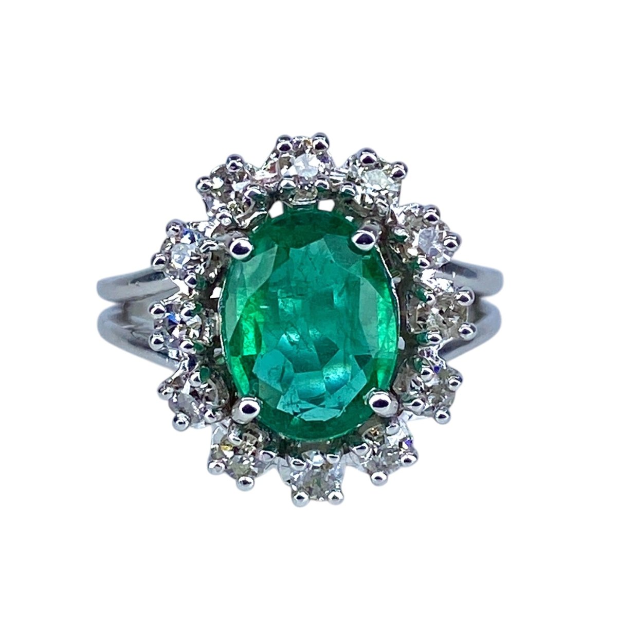 Bague Marguerite en or blanc, émeraude et diamants - Castafiore