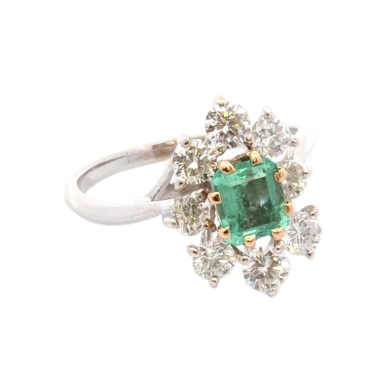 Bague Marguerite en or blanc, émeraude et diamants - Castafiore