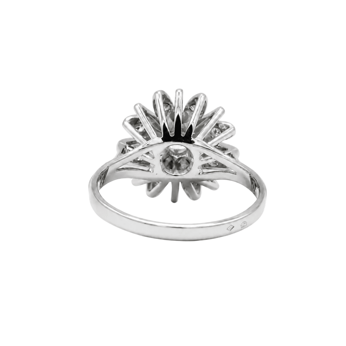 Bague Marguerite en or blanc et diamants - Castafiore