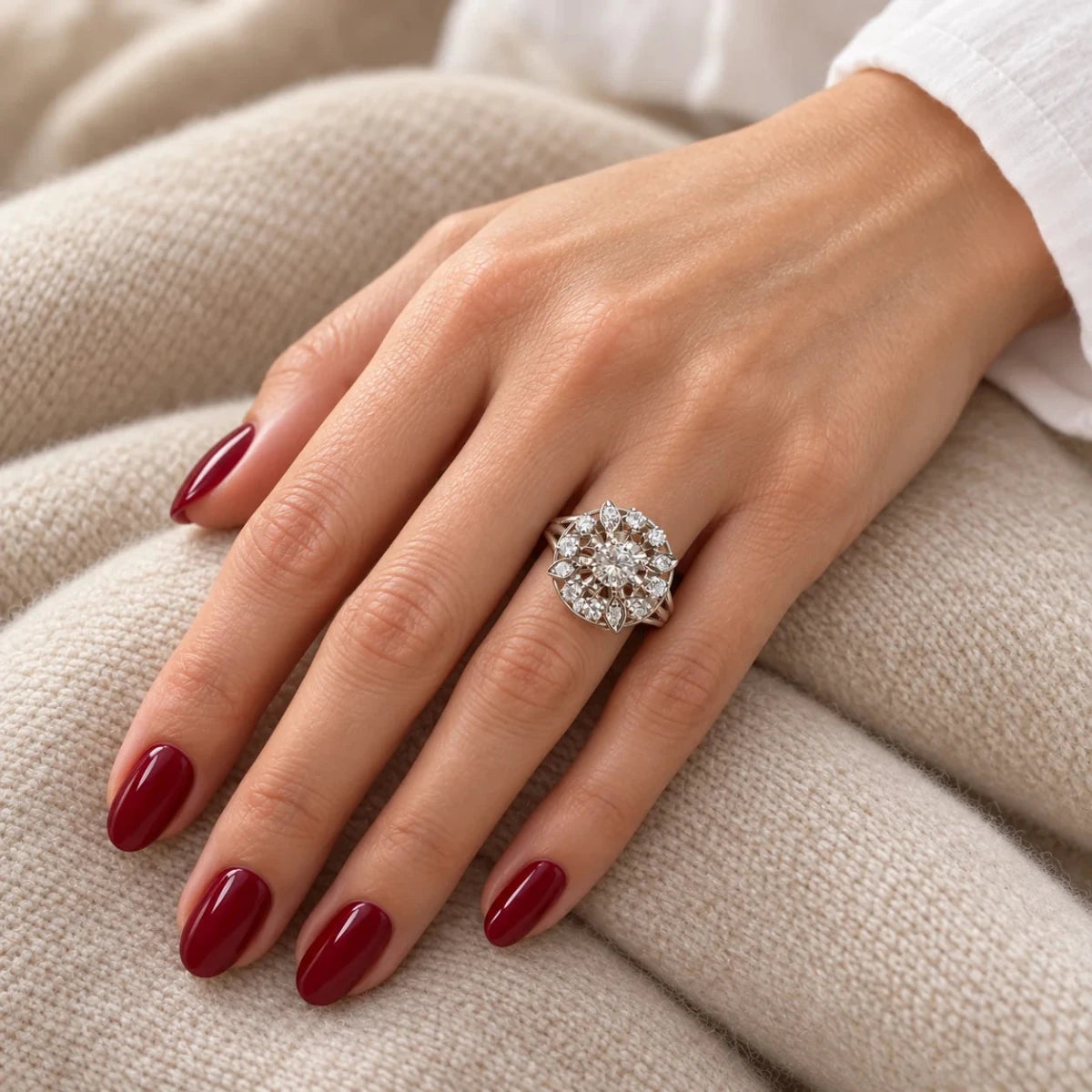Bague Marguerite en or blanc et diamants - Castafiore