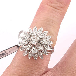Bague Marguerite en or blanc et diamants - Castafiore