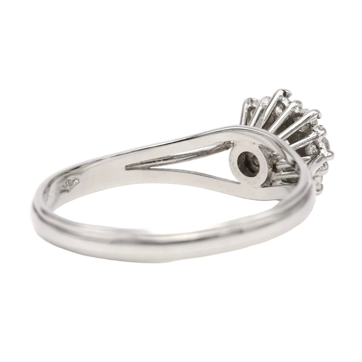 Bague Marguerite en or blanc et diamants - Castafiore