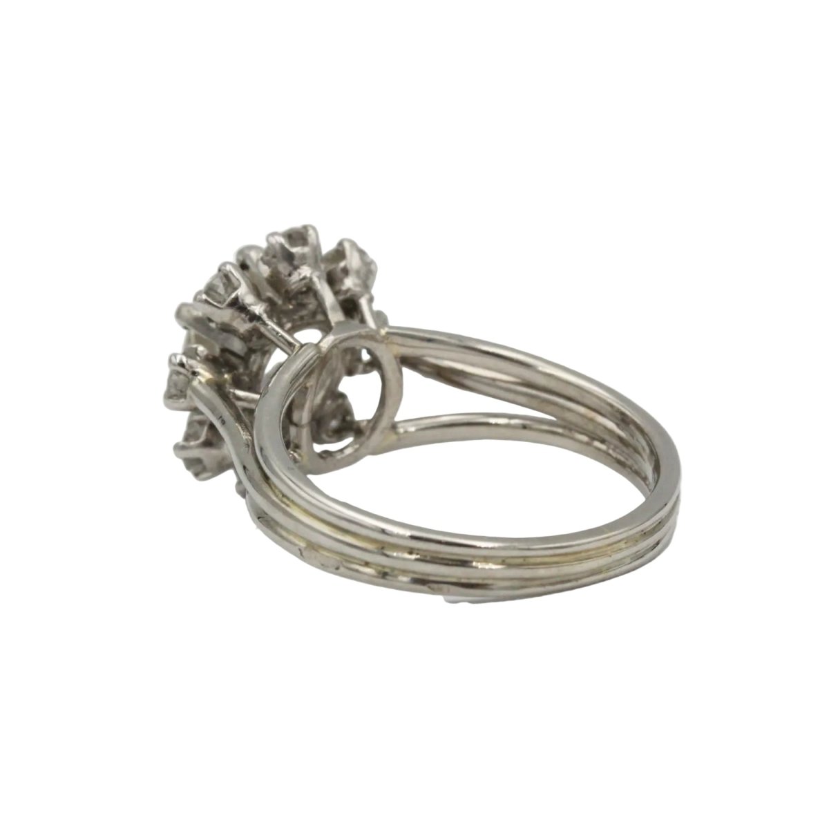 Bague Marguerite en or blanc, platine et diamant - Castafiore
