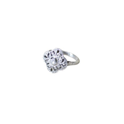 Bague Marguerite en or blanc, platine, et diamants - Castafiore