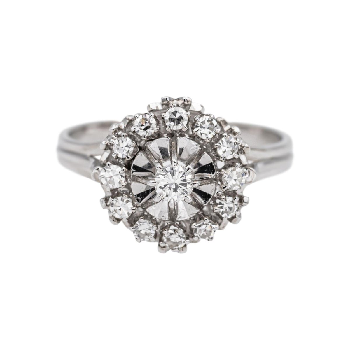 Bague Marguerite en or blanc, platine et diamants - Castafiore