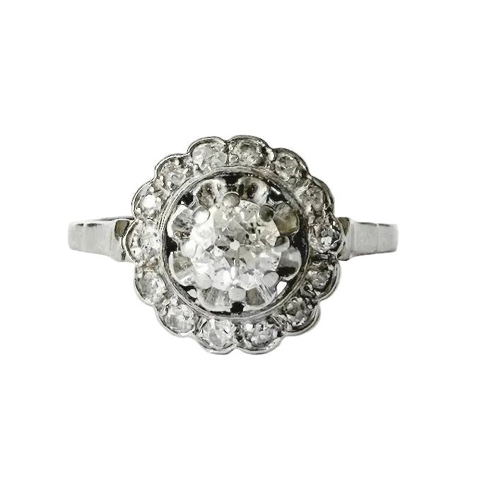 Bague Marguerite en or blanc, platine et diamants