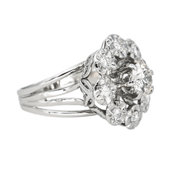Bague Marguerite en or blanc, platine et diamants - Castafiore