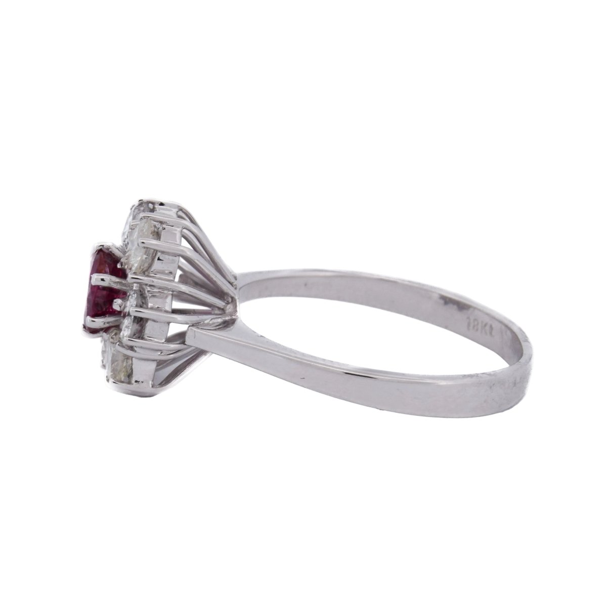 Bague Marguerite en or blanc, rubis et diamants - Castafiore
