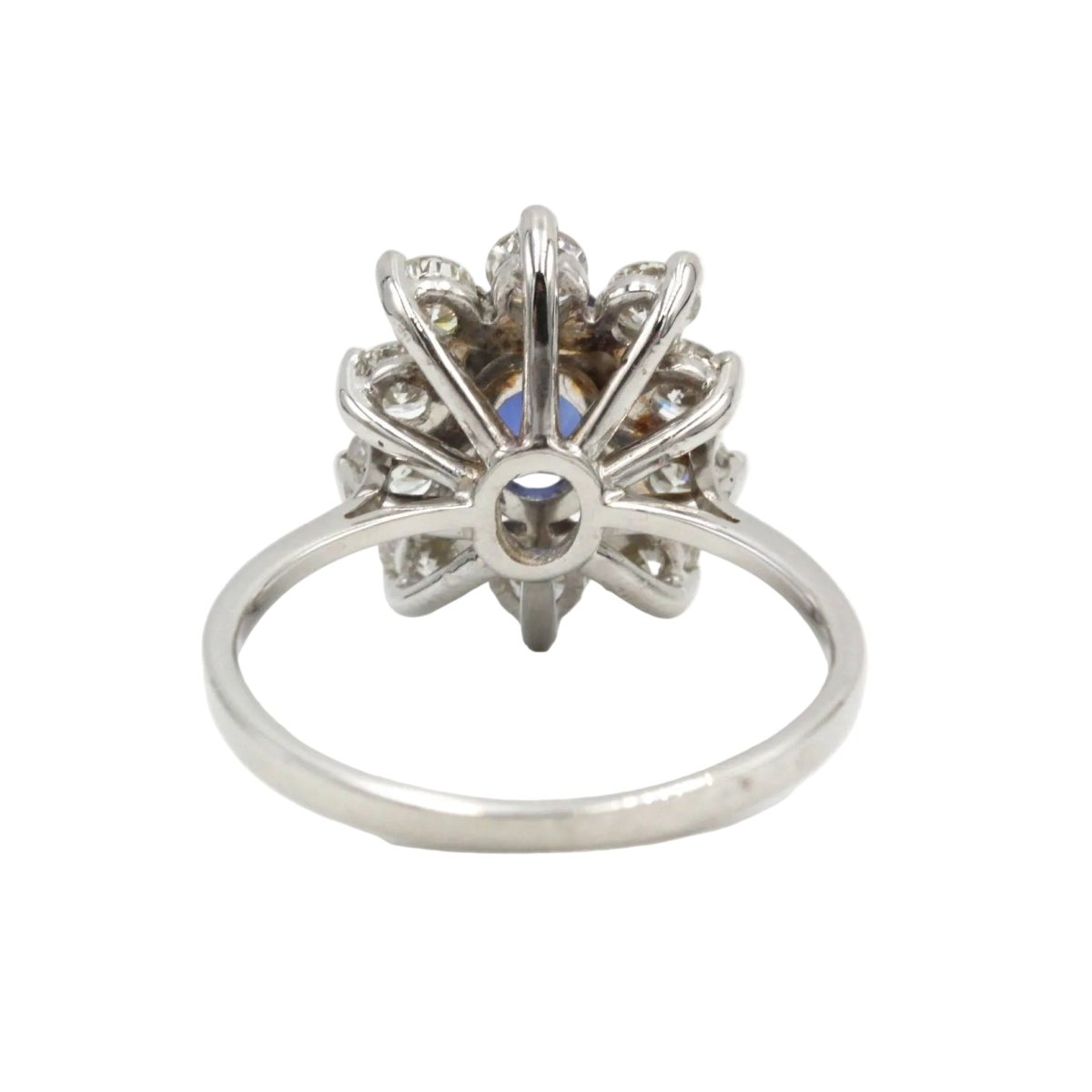 Bague Marguerite en or blanc, saphir et diamants - Castafiore