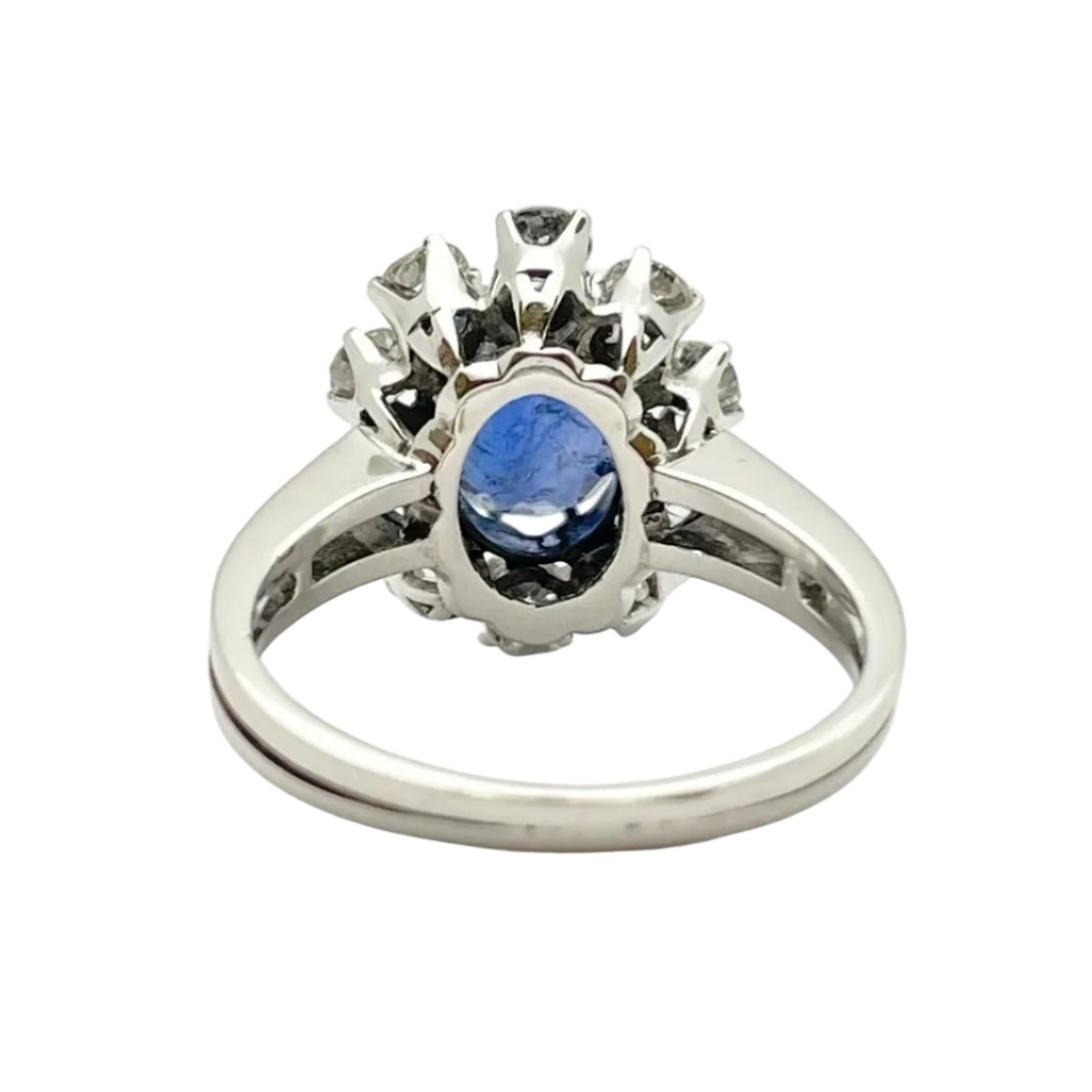 Bague Marguerite en or blanc, saphir et diamants - Castafiore