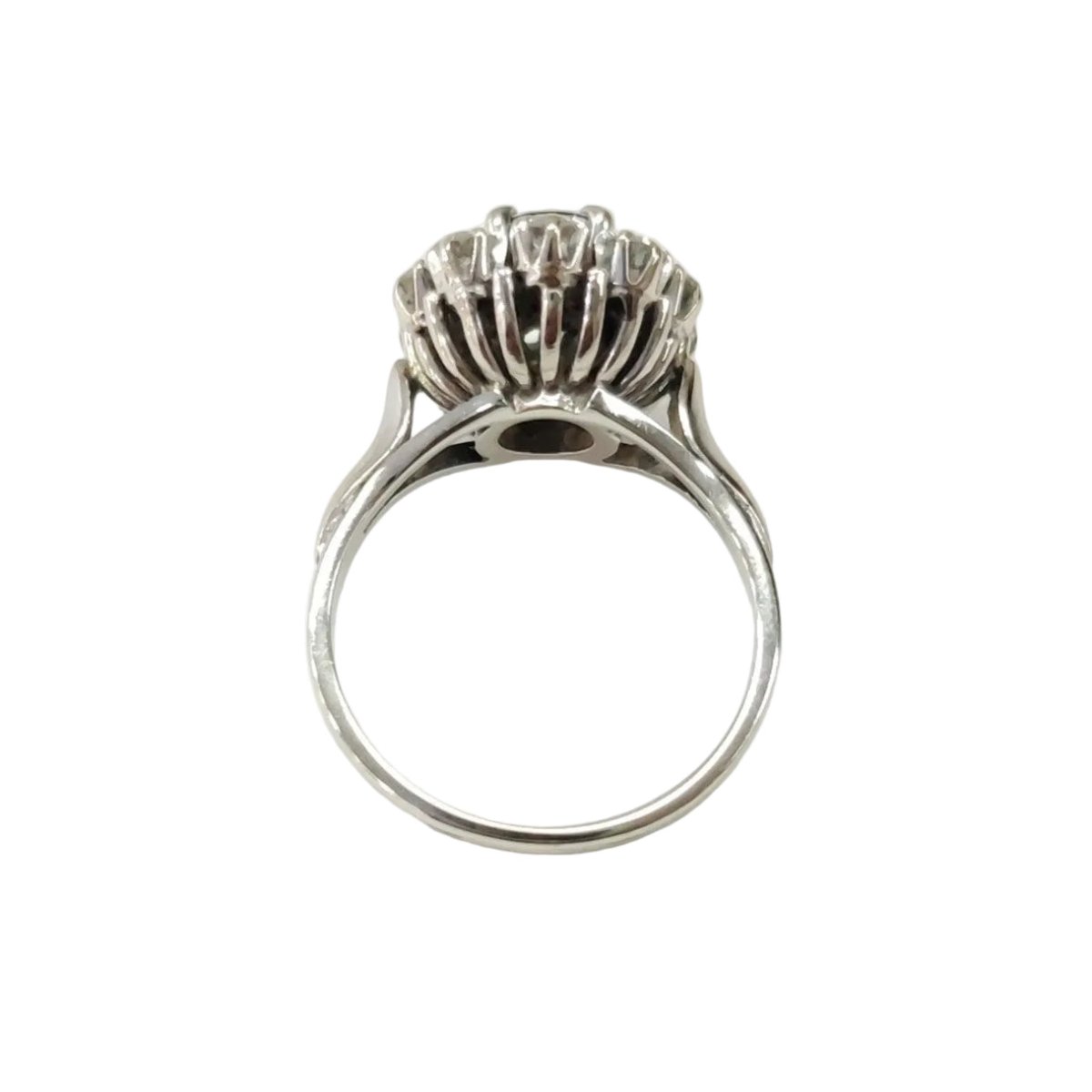 Bague Marguerite en or blanc, saphir et diamants - Castafiore