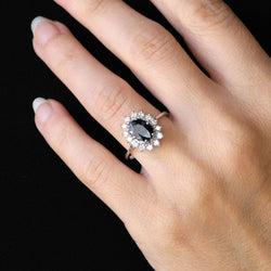 Bague Marguerite en or blanc, saphir et diamants - Castafiore