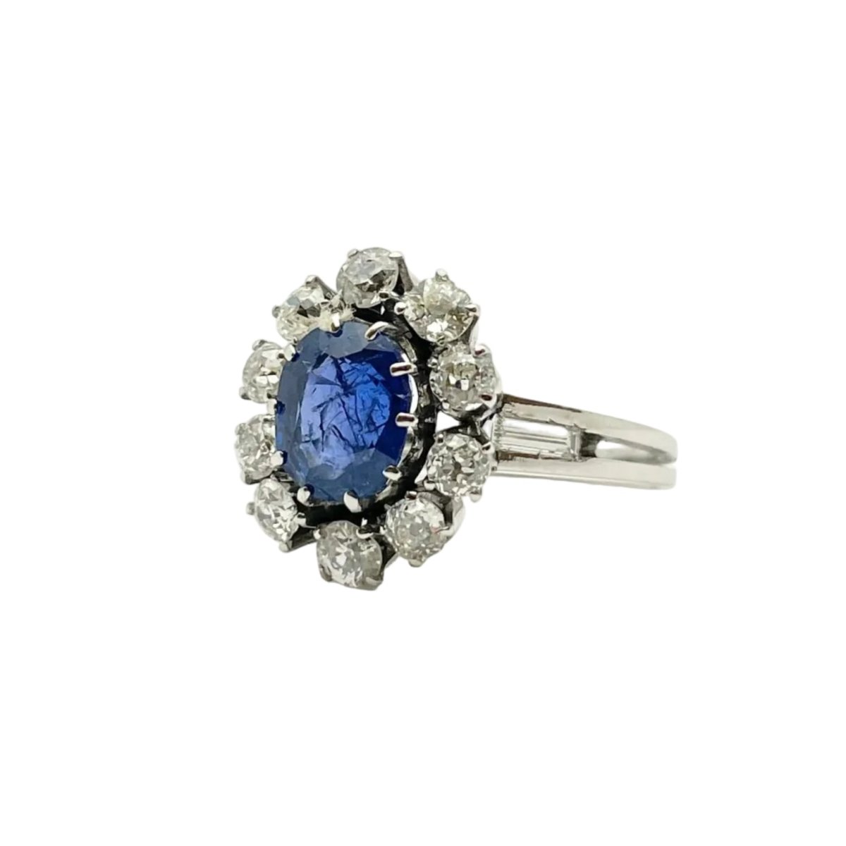 Bague Marguerite en or blanc, saphir et diamants - Castafiore
