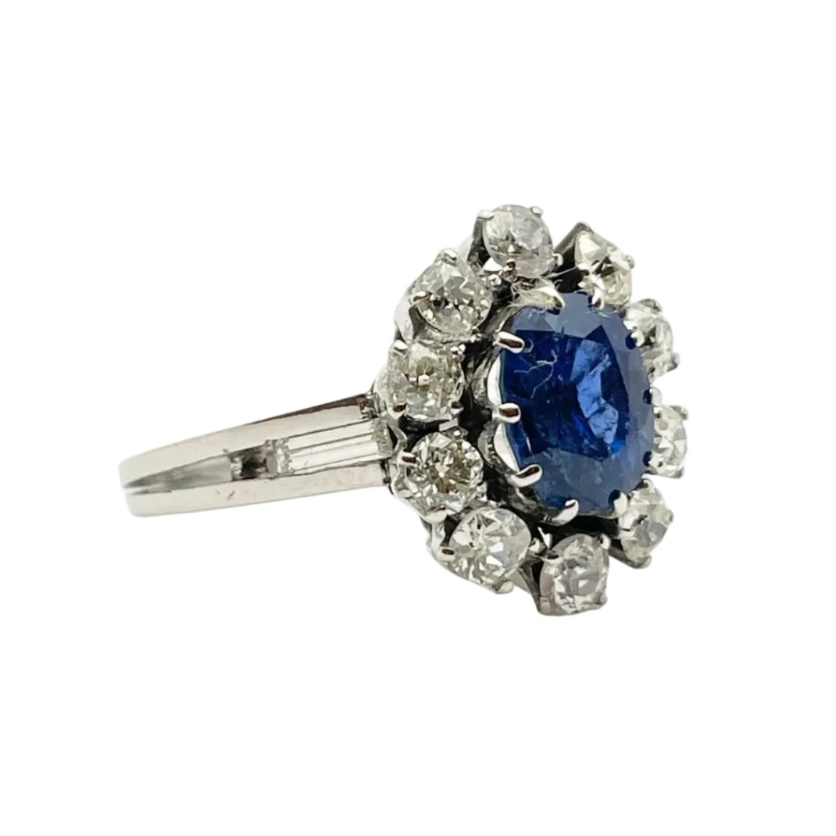 Bague Marguerite en or blanc, saphir et diamants - Castafiore