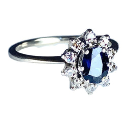 Bague Marguerite en or blanc, saphir et diamants - Castafiore