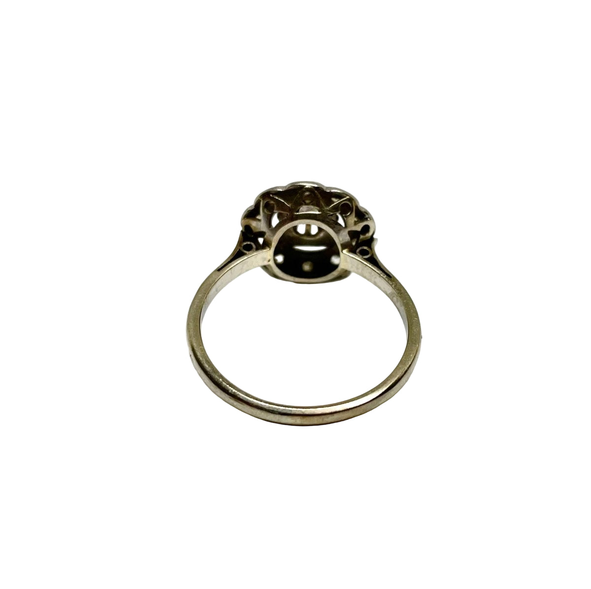 Bague marguerite en or gris et diamants - Castafiore