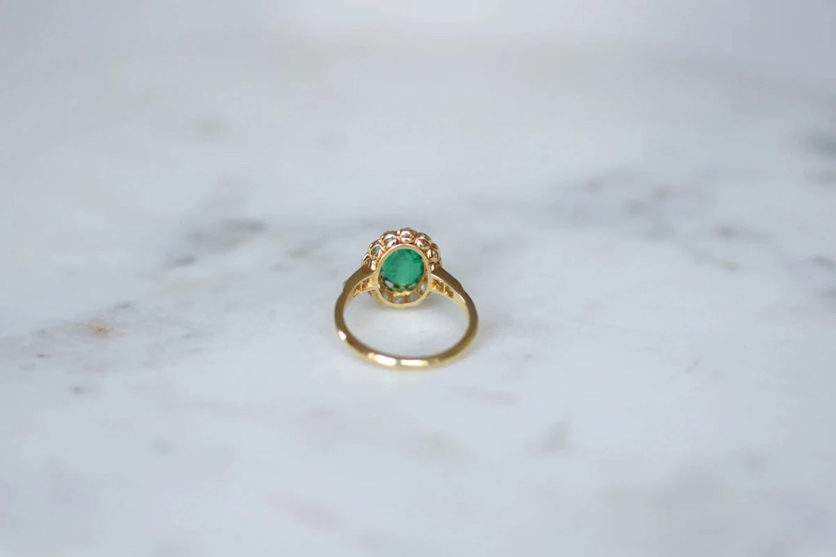 Bague Marguerite en or jaune, émeraude et diamants - Castafiore