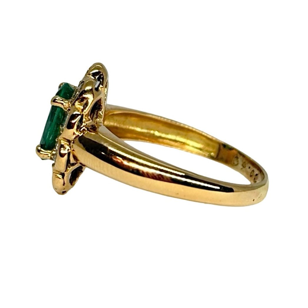Bague Marguerite en or jaune, émeraude et diamants - Castafiore