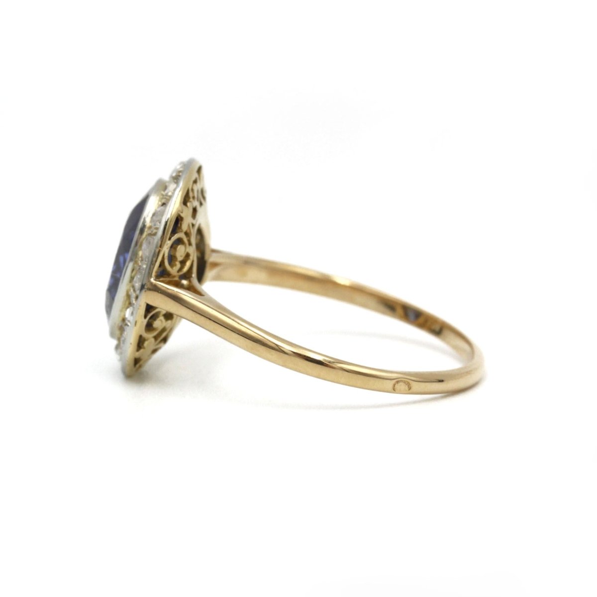 Bague Marguerite en or jaune, or blanc, saphir et diamants - Castafiore