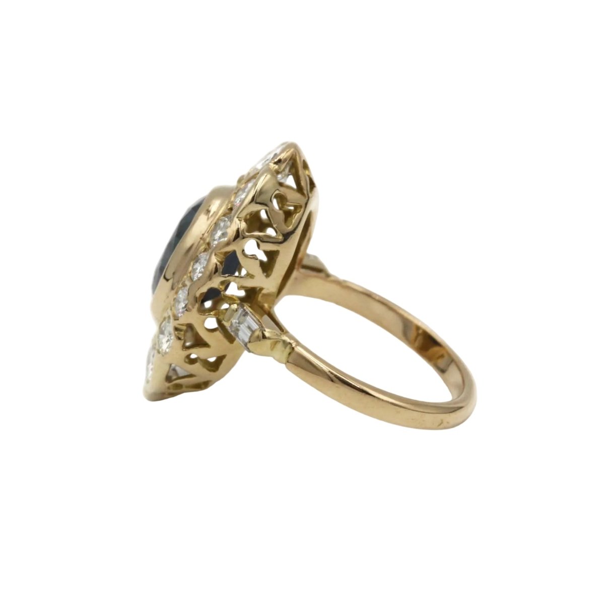 Bague Marguerite en or jaune, saphir et diamants - Castafiore