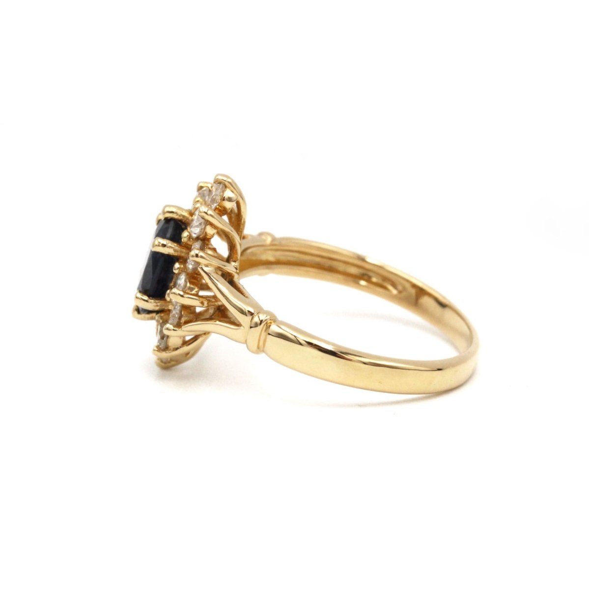 Bague Marguerite en or jaune, saphir et diamants - Castafiore