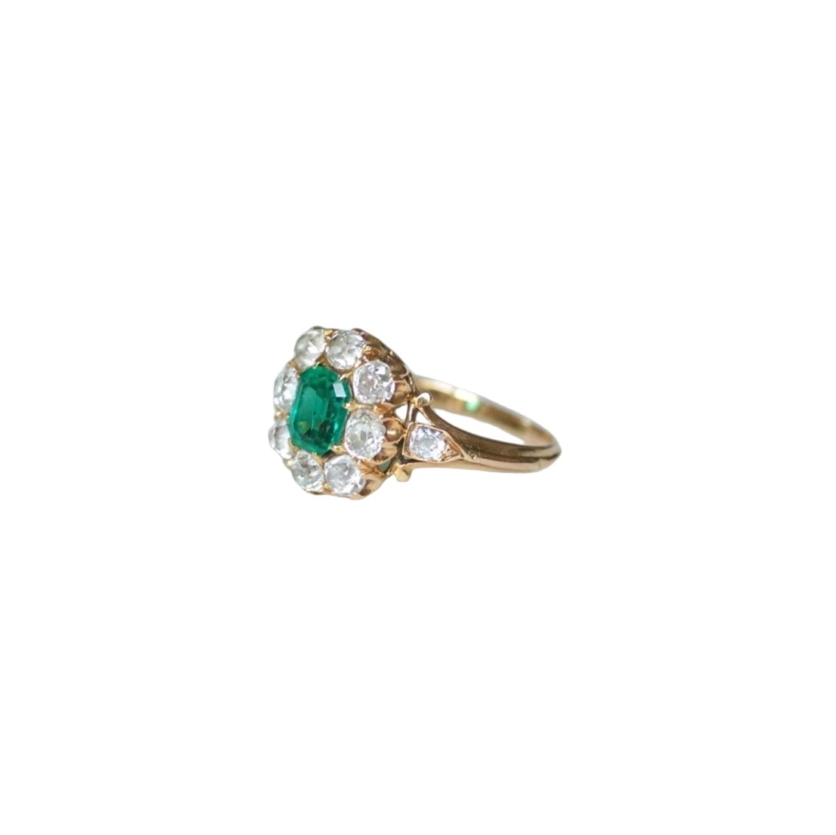 Bague Marguerite en or rose, émeraude, et diamants - Castafiore