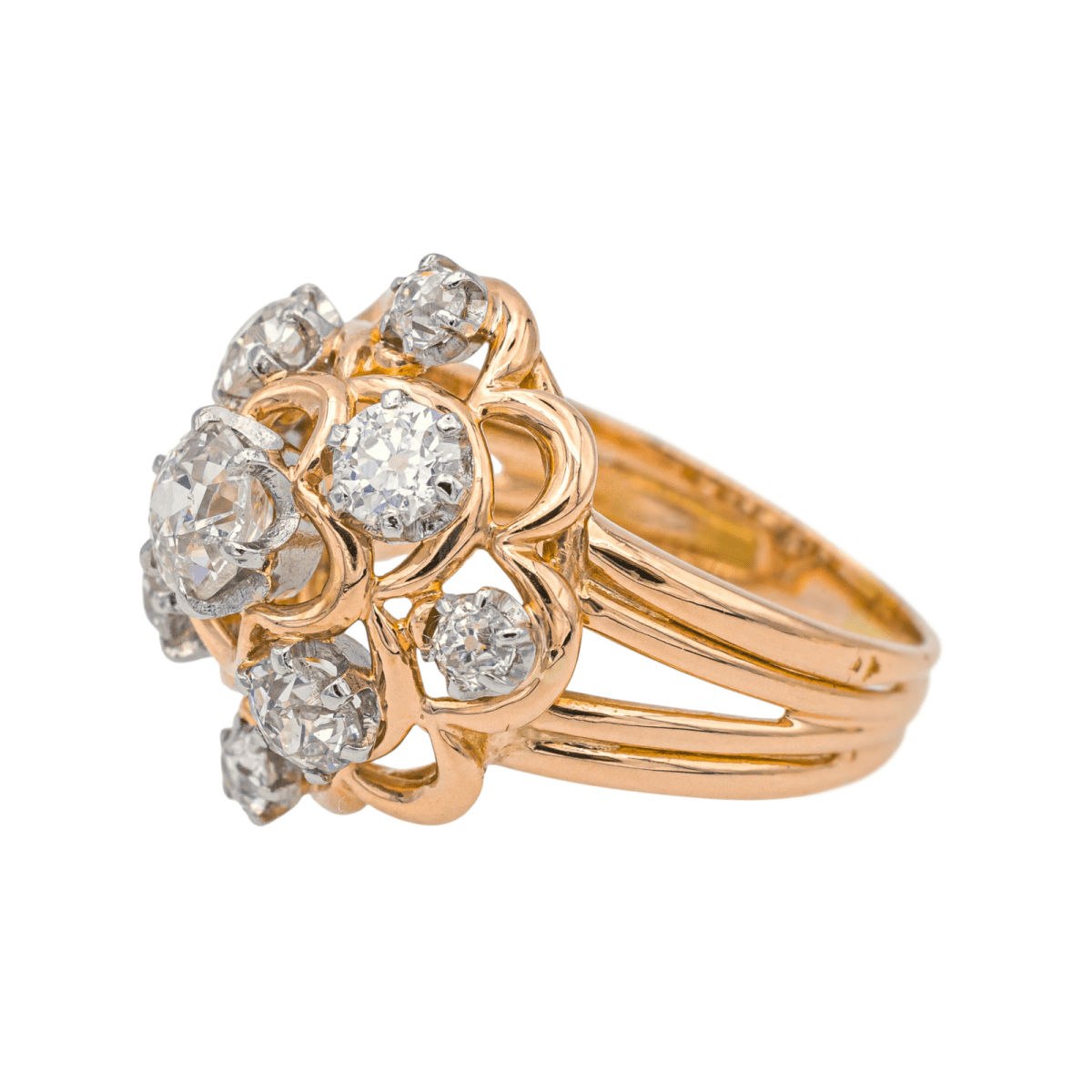 Bague Marguerite en or rose et diamants - Castafiore
