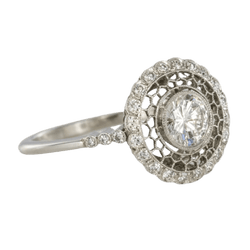 Bague Marguerite en platine et diamants - Castafiore