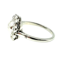 Bague Marguerite en platine et diamants - Castafiore