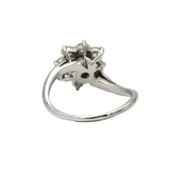 Bague Marguerite en platine et diamants - Castafiore