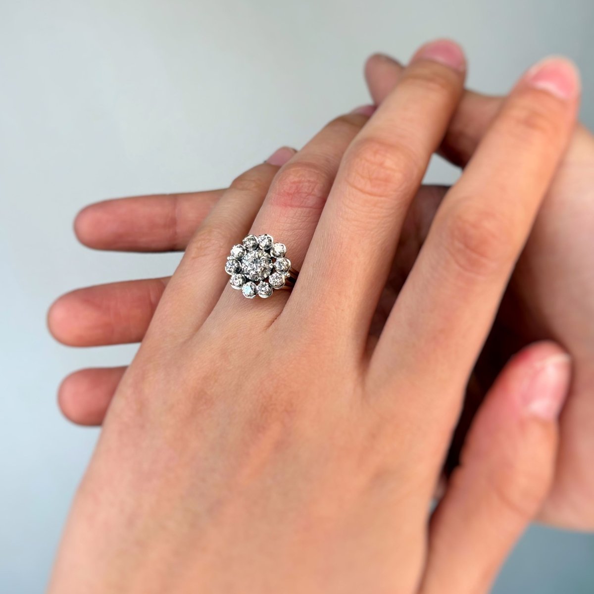 Bague Marguerite - Or blanc, Platine & Diamants - Castafiore