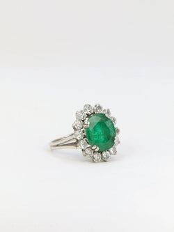 Bague marguerite vintage émeraude ovale diamants - Castafiore