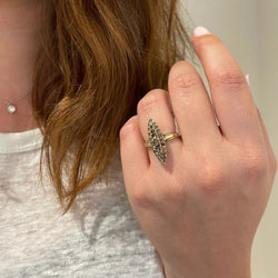 Bague marquise ancienne or jaune diamants Salt & Pepper taille en rose - Castafiore