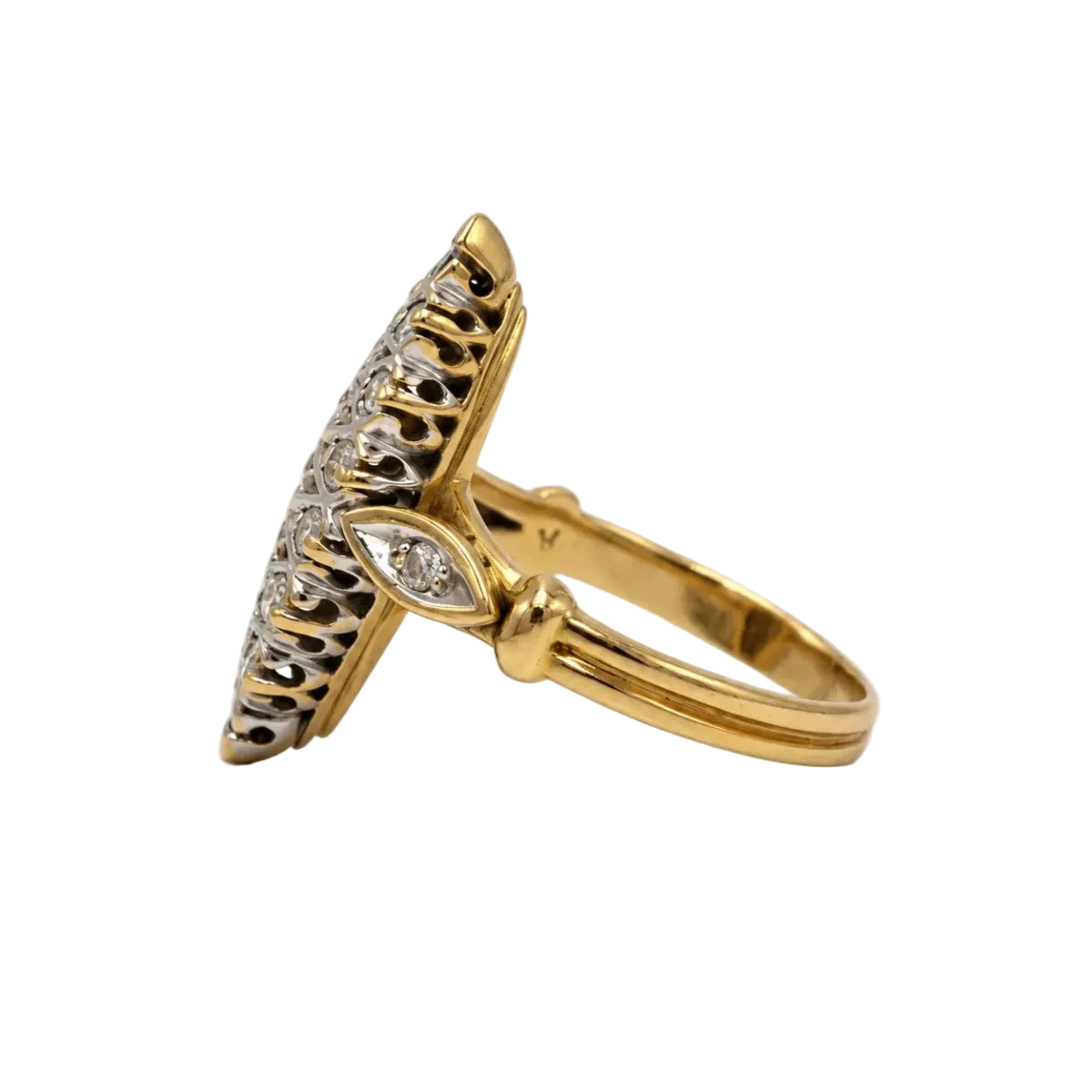 Bague Marquise en or blanc, or jaune et diamants - Castafiore