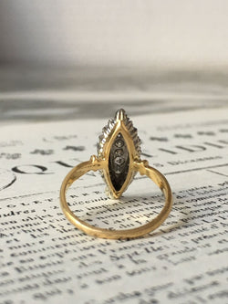Bague Marquise en or blanc, or jaune et diamants - Castafiore