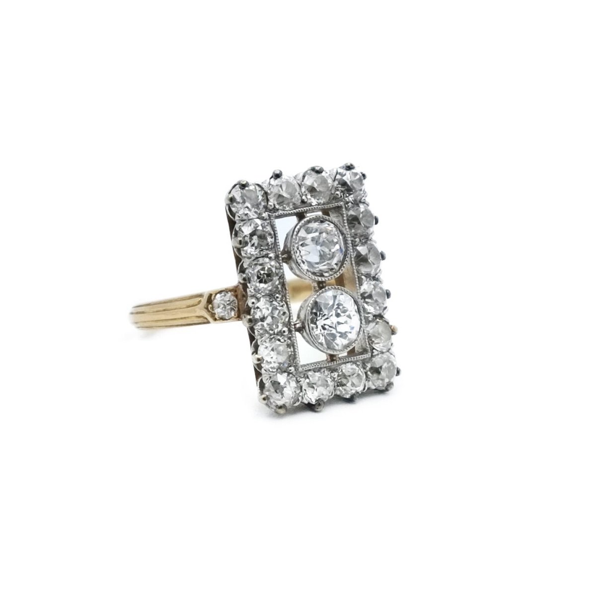 Bague Marquise en or jaune, or blanc et diamants - Castafiore